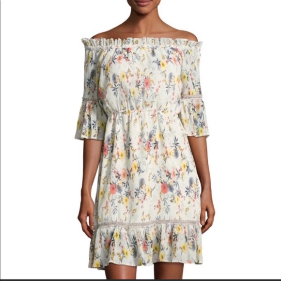 Anthropologie Dresses & Skirts - Anthropologie Foxiedox Off-Shoulder Floral Dress❤